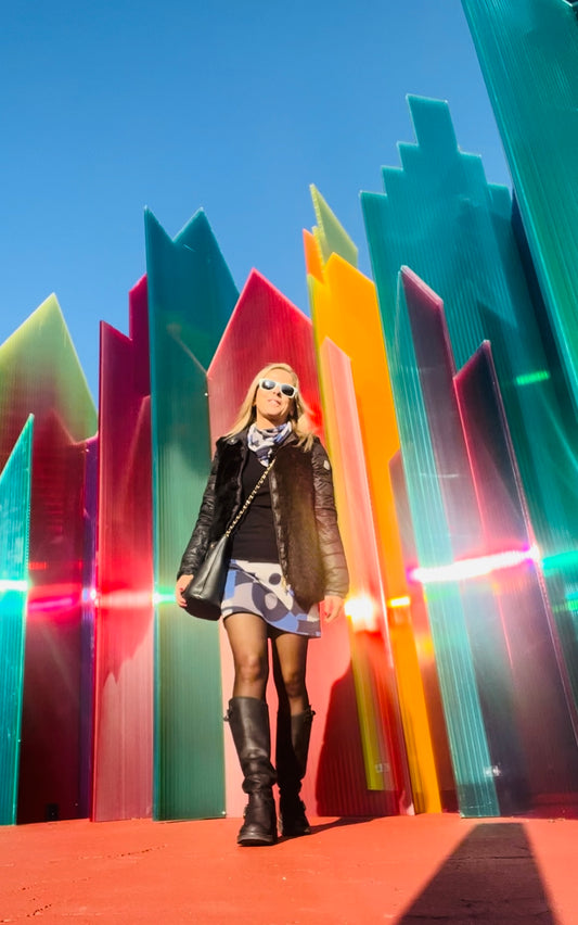 ALLA RICERCA DI GOOD VIBES: TROVARE ISPIRAZIONE POSITIVA NELLE MOSTRE D'ARTE CONTEMPORANEE.